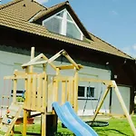 Entire 2nd Floor Of With 3bedroom With Large Garden,bbq,pool,sauna,free Parking Orman Evi *