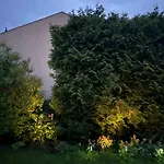 Orman Evi Entire 2nd Floor Of With 3bedroom With Large Garden,bbq,pool,sauna,free Parking