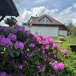 Entire 2nd Floor Of With 3bedroom With Large Garden,bbq,pool,sauna,free Parking * Popovičky