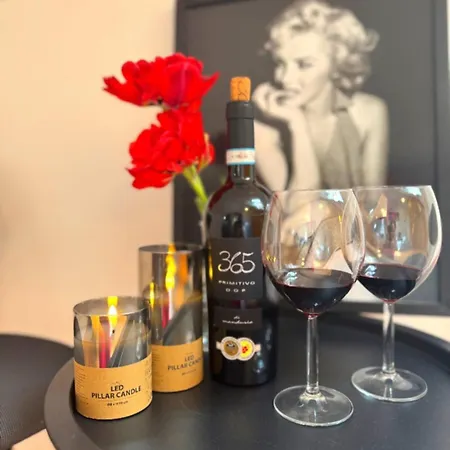 Entire 2nd Floor Of With 3bedroom With Large Garden,bbq,pool,sauna,free Parking Popovičky