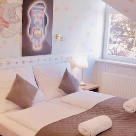 Entire 2nd Floor Of With 3bedroom With Large Garden,bbq,pool,sauna,free Parking * Popovičky