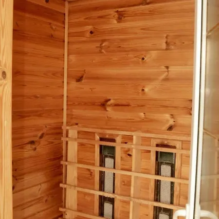 Entire 2nd Floor Of With 3bedroom With Large Garden,bbq,pool,sauna,free Parking * Popovičky